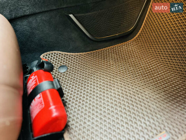 Синий БМВ 5 Серия, объемом двигателя 2 л и пробегом 253 тыс. км за 15700 $, фото 40 на Automoto.ua