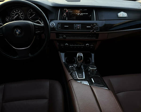 Синий БМВ 5 Серия, объемом двигателя 3 л и пробегом 164 тыс. км за 16500 $, фото 13 на Automoto.ua