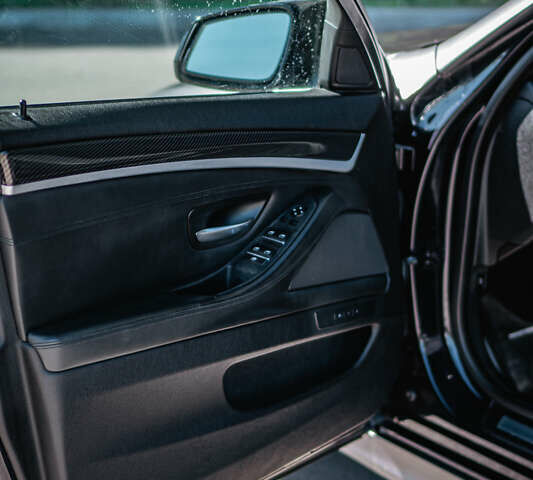 Синий БМВ 5 Серия, объемом двигателя 2 л и пробегом 116 тыс. км за 20000 $, фото 37 на Automoto.ua