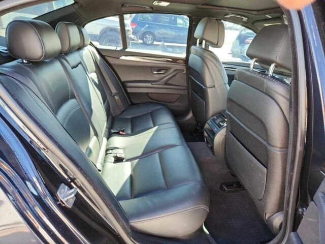 Синий БМВ 5 Серия, объемом двигателя 3 л и пробегом 140 тыс. км за 2500 $, фото 9 на Automoto.ua