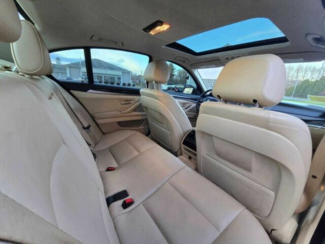 Синий БМВ 5 Серия, объемом двигателя 2 л и пробегом 72 тыс. км за 12000 $, фото 11 на Automoto.ua