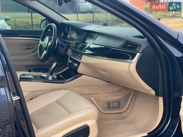 Синій БМВ 5 Серія, об'ємом двигуна 3 л та пробігом 215 тис. км за 17000 $, фото 14 на Automoto.ua