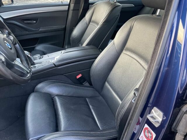 Синий БМВ 5 Серия, объемом двигателя 3 л и пробегом 125 тыс. км за 15200 $, фото 6 на Automoto.ua