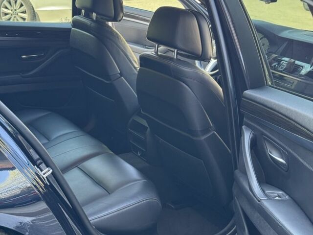 Синий БМВ 5 Серия, объемом двигателя 3 л и пробегом 94 тыс. км за 25499 $, фото 3 на Automoto.ua