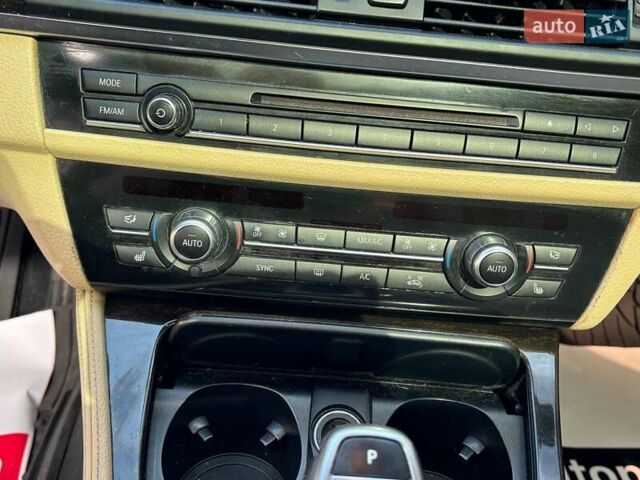 Синій БМВ 5 Серія, об'ємом двигуна 3 л та пробігом 132 тис. км за 20490 $, фото 22 на Automoto.ua