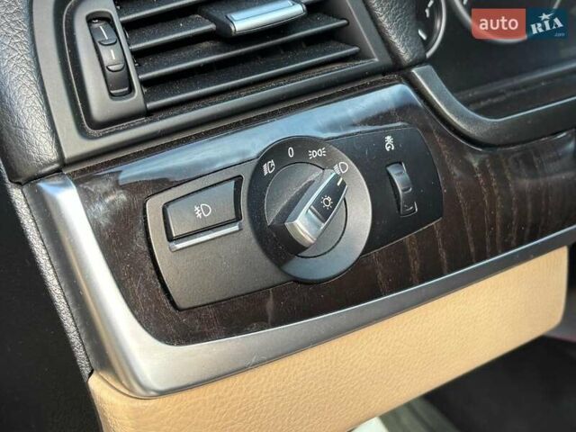 Синій БМВ 5 Серія, об'ємом двигуна 3 л та пробігом 132 тис. км за 20490 $, фото 19 на Automoto.ua