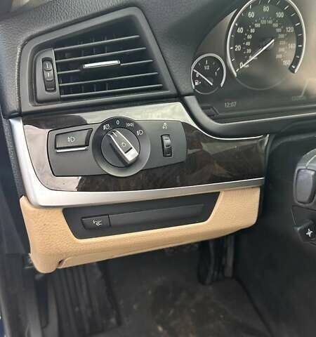 Синій БМВ 5 Серія, об'ємом двигуна 2 л та пробігом 133 тис. км за 15250 $, фото 76 на Automoto.ua