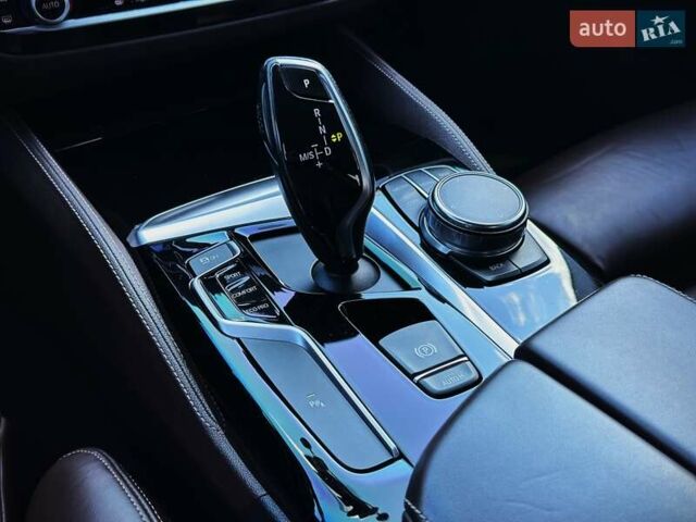 Синий БМВ 5 Серия, объемом двигателя 2 л и пробегом 119 тыс. км за 28800 $, фото 27 на Automoto.ua