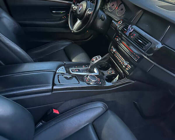 Синій БМВ 5 Серія, об'ємом двигуна 4.39 л та пробігом 134 тис. км за 15500 $, фото 6 на Automoto.ua