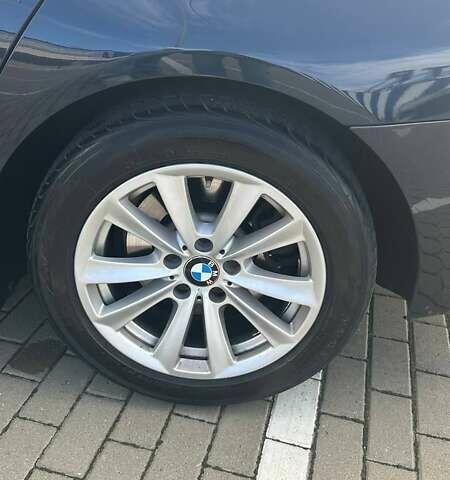 Синій БМВ 5 Серія, об'ємом двигуна 2 л та пробігом 133 тис. км за 15250 $, фото 38 на Automoto.ua