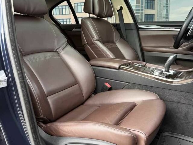 Синий БМВ 5 Серия, объемом двигателя 3 л и пробегом 155 тыс. км за 14000 $, фото 15 на Automoto.ua