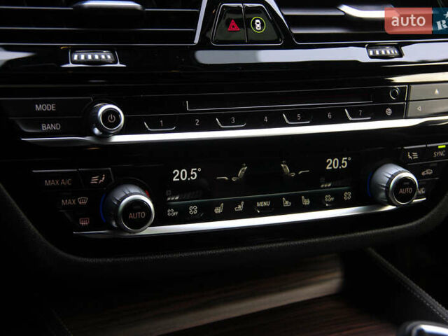 Синій БМВ 5 Серія, об'ємом двигуна 2 л та пробігом 62 тис. км за 31000 $, фото 50 на Automoto.ua