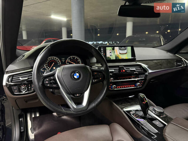 БМВ 5 Серия 2017 в Одессе на Automoto.ua Синий БМВ 5 Серия, объемом двигателя 2.99 л и пробегом 143 тыс. км за 36500 $, фото 24 на Automoto.ua
