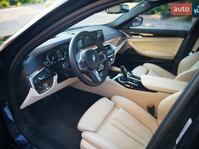 Синий БМВ 5 Серия, объемом двигателя 3 л и пробегом 111 тыс. км за 33000 $, фото 2 на Automoto.ua