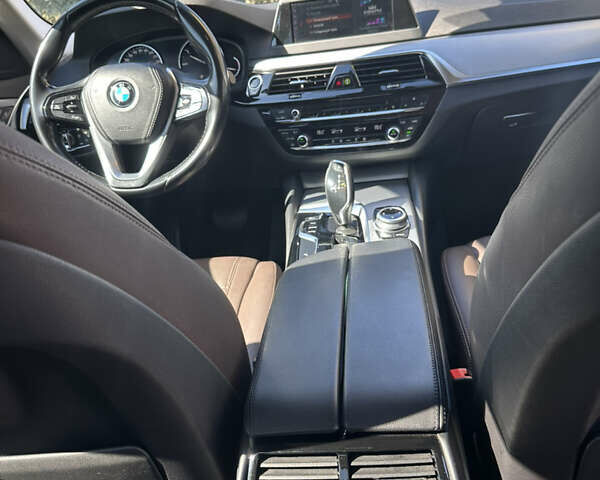 Синий БМВ 5 Серия, объемом двигателя 2 л и пробегом 239 тыс. км за 27300 $, фото 13 на Automoto.ua