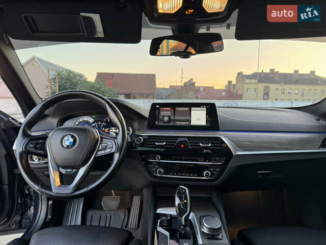 Синій БМВ 5 Серія, об'ємом двигуна 3 л та пробігом 117 тис. км за 33500 $, фото 28 на Automoto.ua