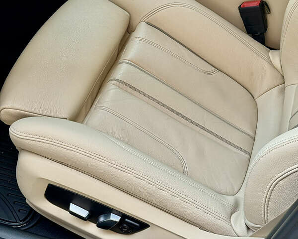 Синій БМВ 5 Серія, об'ємом двигуна 3 л та пробігом 155 тис. км за 32500 $, фото 30 на Automoto.ua