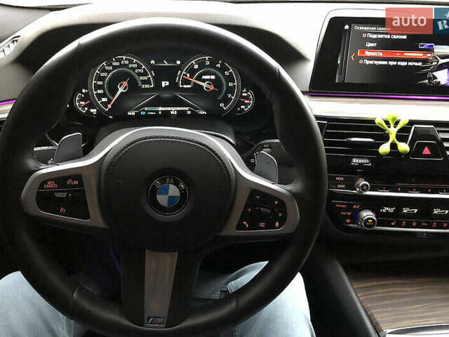 БМВ 5 Серия 2017 в Львове на Automoto.ua Синий БМВ 5 Серия, объемом двигателя 3 л и пробегом 160 тыс. км за 31000 $, фото 20 на Automoto.ua