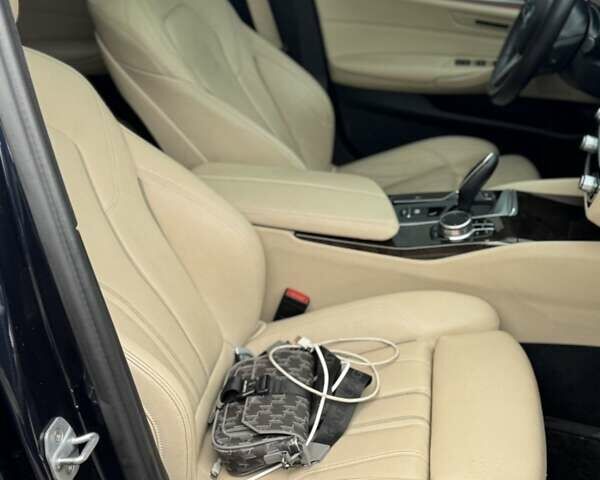 Синий БМВ 5 Серия, объемом двигателя 2 л и пробегом 83 тыс. км за 25000 $, фото 15 на Automoto.ua