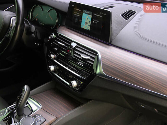 Синій БМВ 5 Серія, об'ємом двигуна 2 л та пробігом 62 тис. км за 31000 $, фото 32 на Automoto.ua