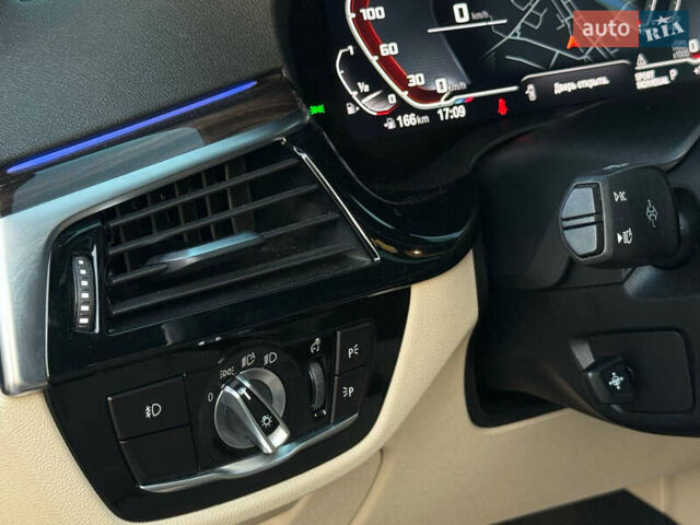 Синий БМВ 5 Серия, объемом двигателя 3 л и пробегом 138 тыс. км за 39500 $, фото 30 на Automoto.ua