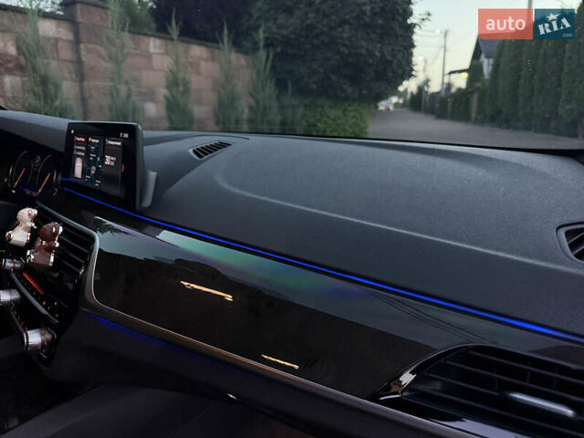 Синий БМВ 5 Серия, объемом двигателя 2 л и пробегом 220 тыс. км за 30800 $, фото 14 на Automoto.ua