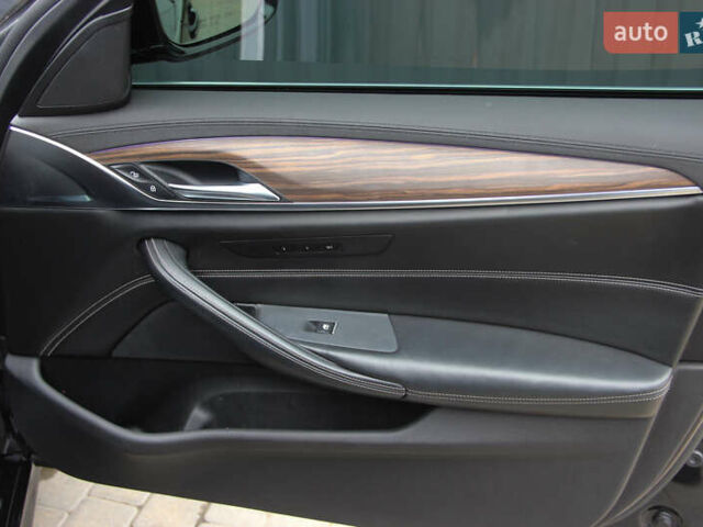 Синій БМВ 5 Серія, об'ємом двигуна 2 л та пробігом 62 тис. км за 31000 $, фото 28 на Automoto.ua