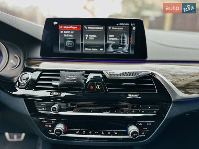 Синій БМВ 5 Серія, об'ємом двигуна 3 л та пробігом 170 тис. км за 37700 $, фото 23 на Automoto.ua
