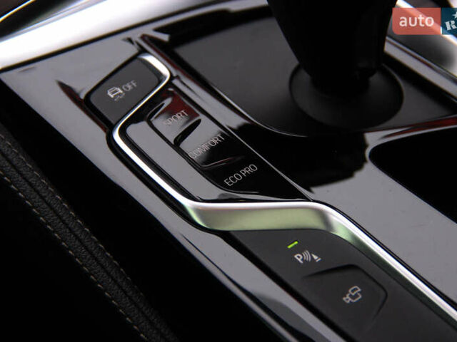 Синій БМВ 5 Серія, об'ємом двигуна 2 л та пробігом 62 тис. км за 31000 $, фото 51 на Automoto.ua