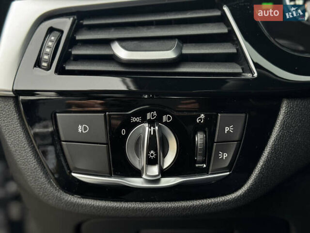 Синий БМВ 5 Серия, объемом двигателя 3 л и пробегом 144 тыс. км за 31999 $, фото 30 на Automoto.ua