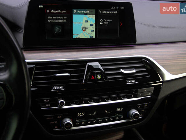 Синій БМВ 5 Серія, об'ємом двигуна 2 л та пробігом 62 тис. км за 31000 $, фото 49 на Automoto.ua