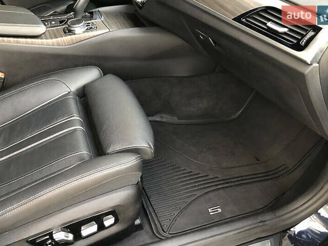 БМВ 5 Серия 2017 в Львове на Automoto.ua Синий БМВ 5 Серия, объемом двигателя 3 л и пробегом 160 тыс. км за 31000 $, фото 35 на Automoto.ua