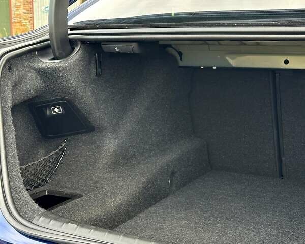 БМВ 5 Серия 2017 в Днепре (Днепропетровске) на Automoto.ua Синий БМВ 5 Серия, объемом двигателя 2 л и пробегом 219 тыс. км за 23999 $, фото 34 на Automoto.ua