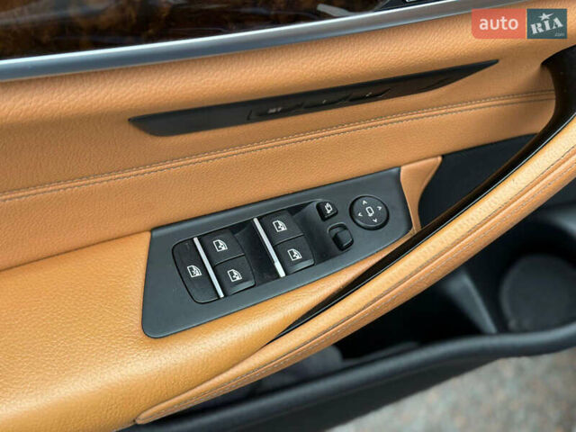 Синій БМВ 5 Серія, об'ємом двигуна 2 л та пробігом 122 тис. км за 26500 $, фото 24 на Automoto.ua