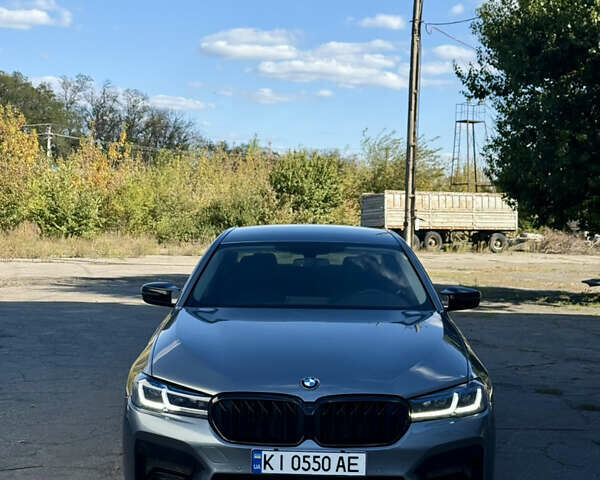 Синий БМВ 5 Серия, объемом двигателя 2 л и пробегом 133 тыс. км за 26800 $, фото 1 на Automoto.ua