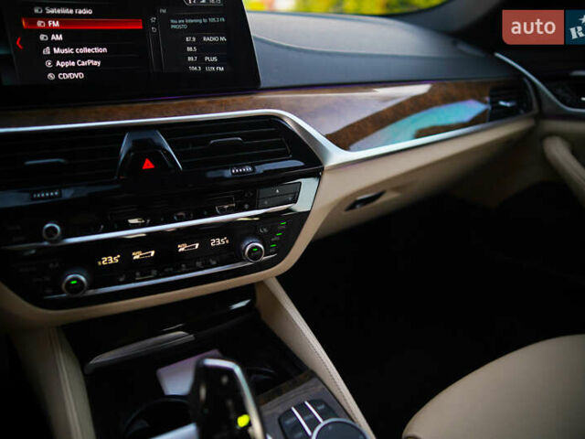 Синий БМВ 5 Серия, объемом двигателя 3 л и пробегом 111 тыс. км за 33000 $, фото 15 на Automoto.ua