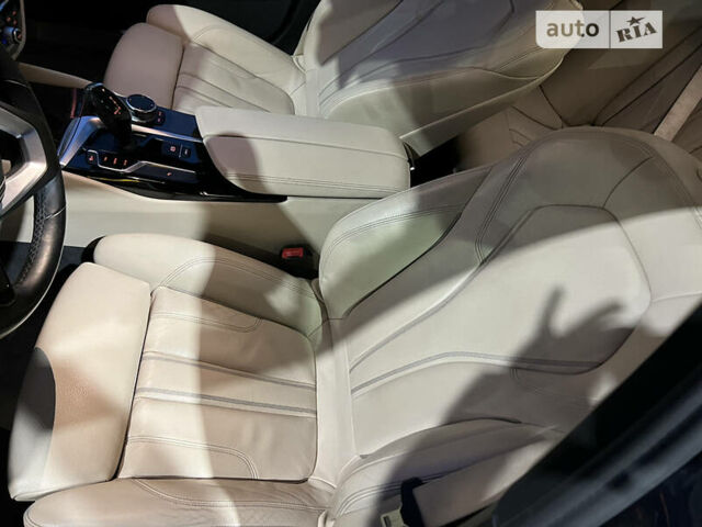 Синій БМВ 5 Серія, об'ємом двигуна 3 л та пробігом 100 тис. км за 32300 $, фото 8 на Automoto.ua