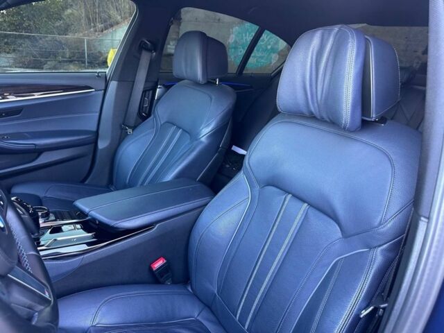 Синий БМВ 5 Серия, объемом двигателя 3 л и пробегом 155 тыс. км за 33000 $, фото 7 на Automoto.ua