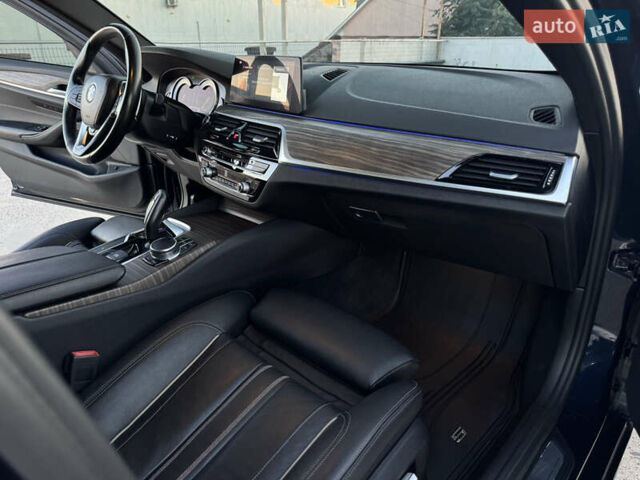 Синій БМВ 5 Серія, об'ємом двигуна 3 л та пробігом 117 тис. км за 33500 $, фото 23 на Automoto.ua