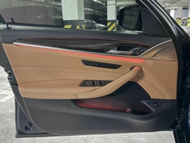 Синій БМВ 5 Серія, об'ємом двигуна 0 л та пробігом 115 тис. км за 26615 $, фото 9 на Automoto.ua