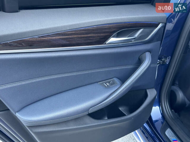 БМВ 5 Серия 2017 в Одессе на Automoto.ua Синий БМВ 5 Серия, объемом двигателя 3 л и пробегом 159 тыс. км за 33900 $, фото 25 на Automoto.ua