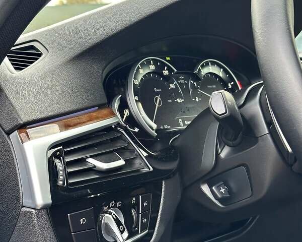 БМВ 5 Серия 2017 в Днепре (Днепропетровске) на Automoto.ua Синий БМВ 5 Серия, объемом двигателя 2 л и пробегом 219 тыс. км за 23999 $, фото 29 на Automoto.ua