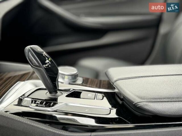 Синий БМВ 5 Серия, объемом двигателя 2.99 л и пробегом 217 тыс. км за 35200 $, фото 27 на Automoto.ua