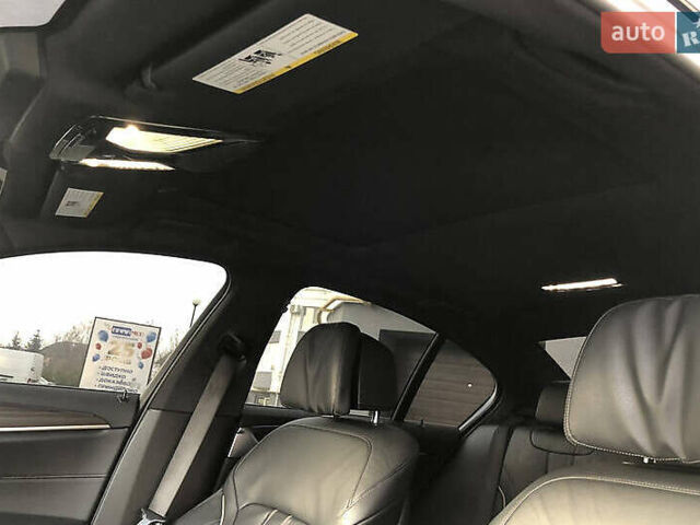 БМВ 5 Серия 2017 в Львове на Automoto.ua Синий БМВ 5 Серия, объемом двигателя 3 л и пробегом 160 тыс. км за 31000 $, фото 19 на Automoto.ua