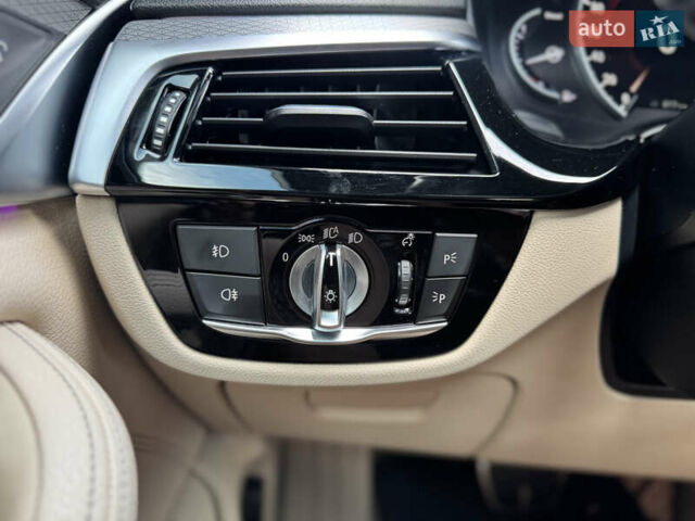 Синий БМВ 5 Серия, объемом двигателя 3 л и пробегом 100 тыс. км за 38750 $, фото 29 на Automoto.ua