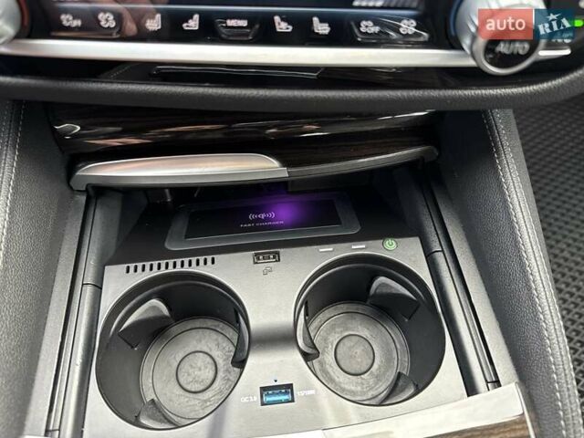 Синий БМВ 5 Серия, объемом двигателя 2.99 л и пробегом 217 тыс. км за 35200 $, фото 28 на Automoto.ua