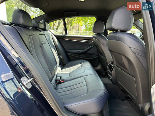 Синій БМВ 5 Серія, об'ємом двигуна 2 л та пробігом 101 тис. км за 28500 $, фото 28 на Automoto.ua