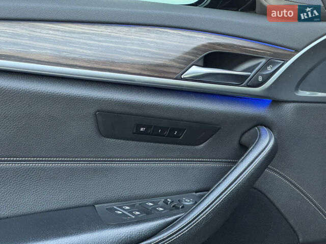 Синій БМВ 5 Серія, об'ємом двигуна 3 л та пробігом 117 тис. км за 33500 $, фото 20 на Automoto.ua