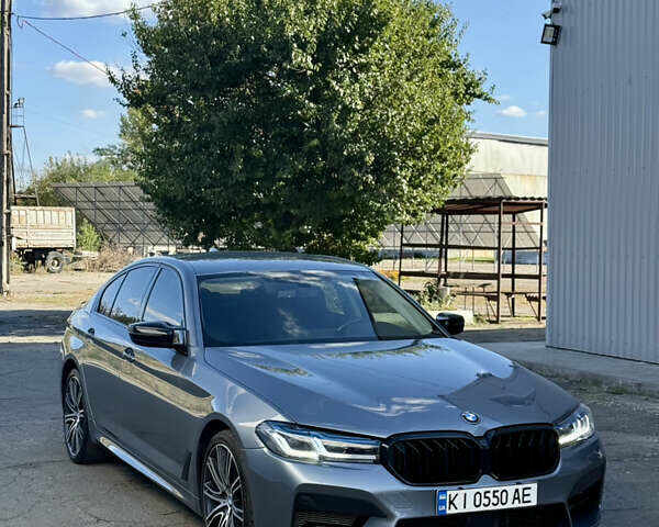 Синий БМВ 5 Серия, объемом двигателя 2 л и пробегом 133 тыс. км за 26800 $, фото 2 на Automoto.ua