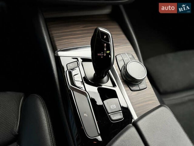 Синий БМВ 5 Серия, объемом двигателя 3 л и пробегом 171 тыс. км за 33999 $, фото 9 на Automoto.ua